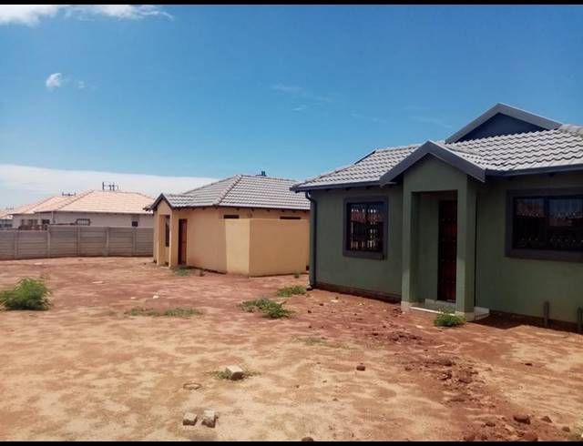 3 BEDROOM HOUSE FOR SALE IN RIVERSDALE